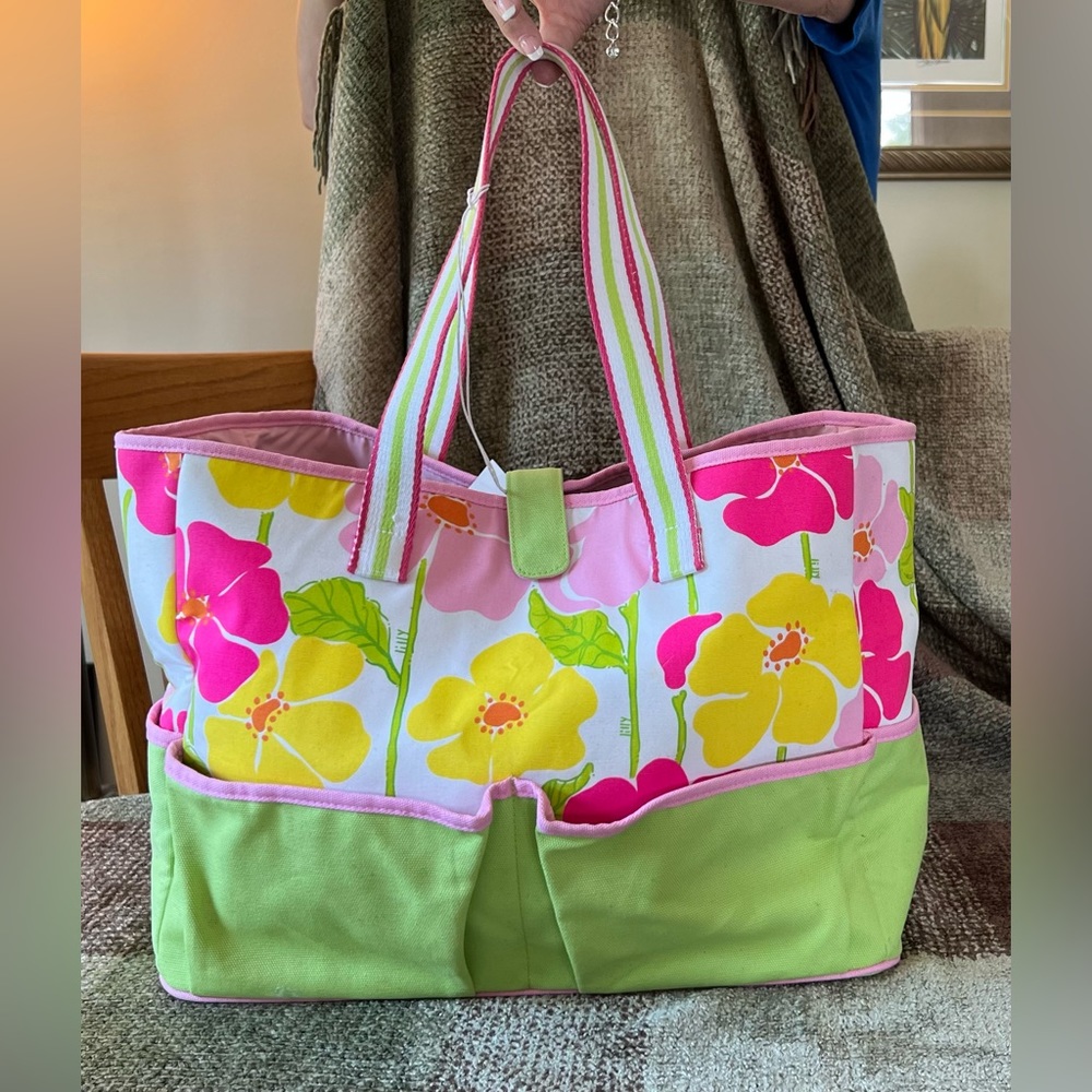 NWT Lilly Pulitzer White Sweet Sally Sandpiper Bag